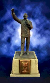 Lenin statue by petethomas