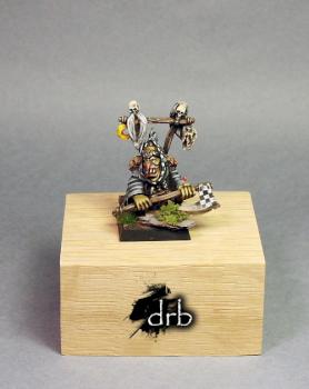 Night Goblin Boss with Great Axe by roc3s