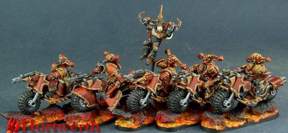Khorne Bikers and Lord by Hortwerth