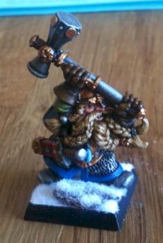 Dwarf Hammerer by Stortotta