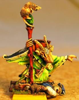 Skaven Grey Seer (new base) by geektom
