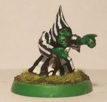 Blood Bowl Conversion - Night Goblin Referee by sambu