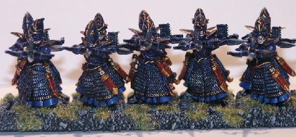 Arbalétiers Elfes Noirs by AnomanderRake