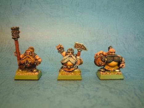 Dwarf Warmachine Crews by dragonyim