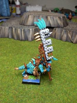 Saurus standard bearer by Teherkan2006
