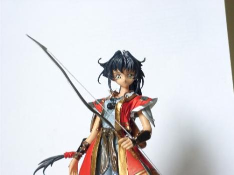 1/8 Frau mit Bogen by Raya