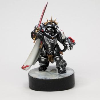 Black Templars Captain in gravis armor by Hesser