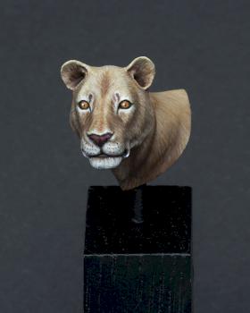 Lioness by Minichix Studio