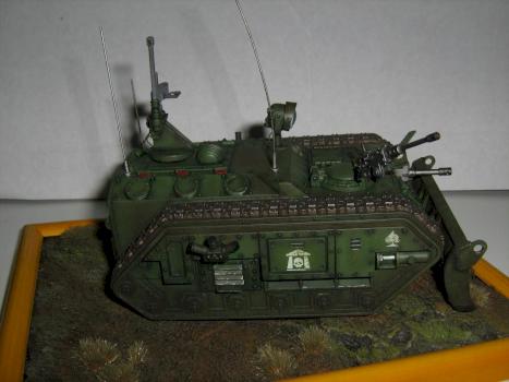 Warhammer 40k Chimera converted into a command & control vehicle by Cagnass