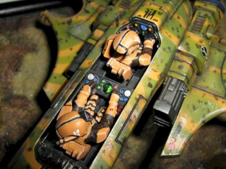 Tau Piranha and scratchbuild base -particular COCKPIT- by Cagnass
