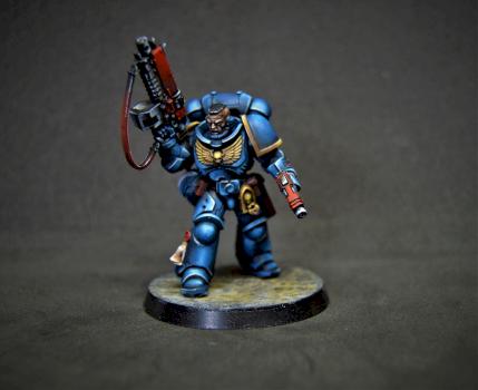 Lieutenant Primaris SPACE MARINES ULTRAMARINES 2 by pentafigs