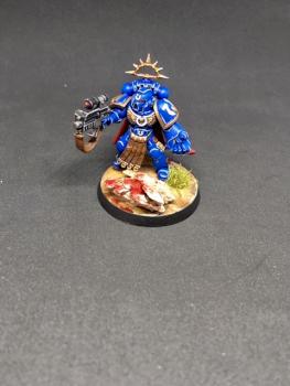 CAPTAIN CAPITAN ULTRAMARINES SPACE MARINES WARHAMMER 40k by juanlurockerman