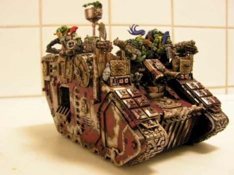 Looted landraider by bjornrohm
