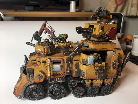 Ork Battlewagon by quarrel
