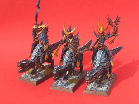 GW - Chevaliers elfes noirs (dark elves knights) by Naoned