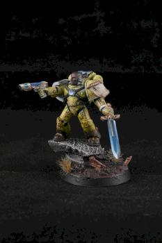 Imperial Fist Veteran sgt. by Lazerhead3000