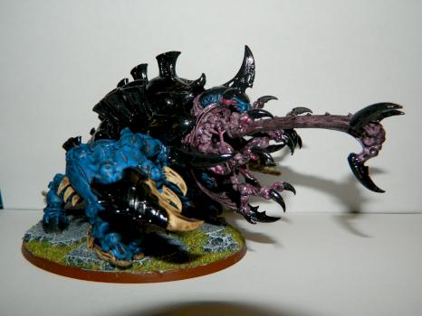 Tyranid Haruspex by Rustyeh