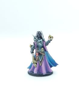 Drow Priestess (Bones 4 - Dark Reaches Set) by Atoh
