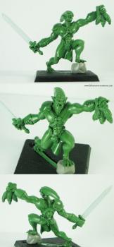 Alien Gladiator 35 mm by Lafeenoirecreations