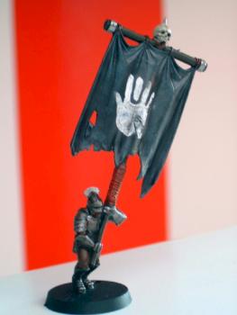 Uruk flag bearer by Bjiwke