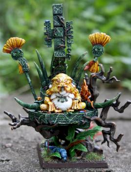 Slann Mage Priest on Throne of Wines by totzro