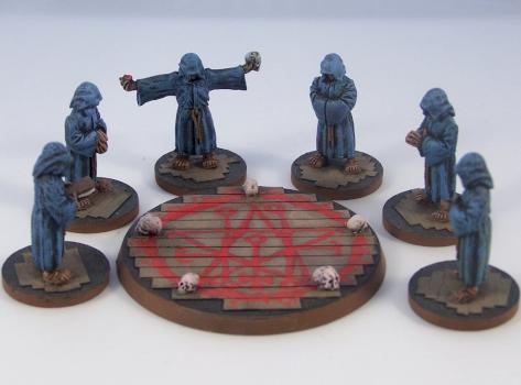 Cultists with Summoning CIrcle by Dutch Mogul