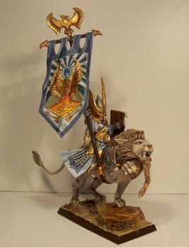 High Elf Battle standard Bearer by El Aartos