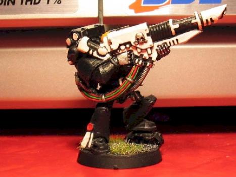 Iron hands lascannon by pöö
