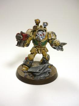 Deathwing Apothecary by Manflis