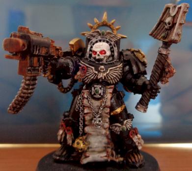 Black Templars Chaplain by BT Berlin