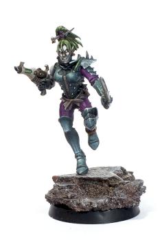 Dark Eldar - Wych by Azik
