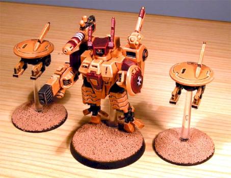Tau Commander in Crisis Suit by Corvus