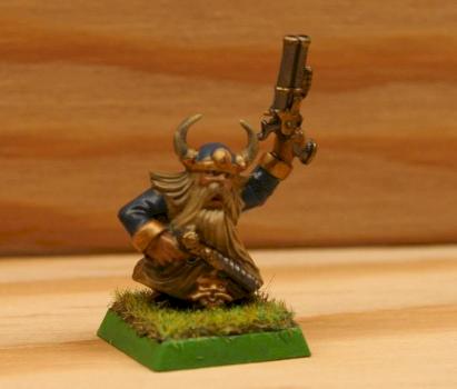 Dwarf by emtyach