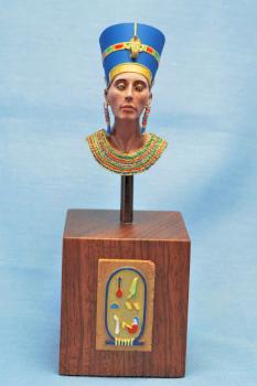 nefertiti by Bonebor