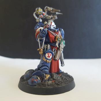 Ultramarines Apothecary by FlipsModelJourney