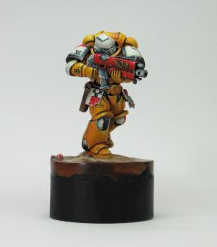 Imperial Fists Space Marine by Hesser