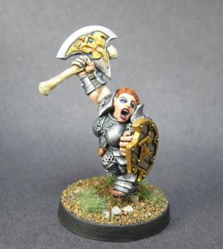 chainmail Female Dwarf Fighter by mikecarrero