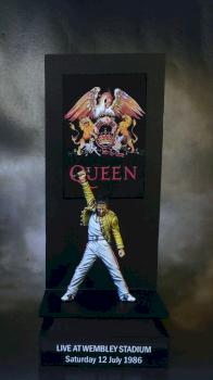 Queen's Fredy Mercury singer live at Wembley '86 by raivan