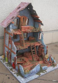 Ruined Building by Izwor