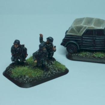 Flames of War -Kubelwagen & HQ- (15mm) by Blom