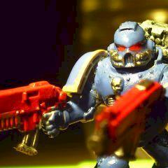 Ultramarine Spacemarine with two Bolters by Aludrin