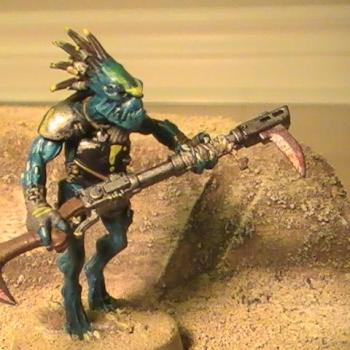 Kroot warrior by muck96