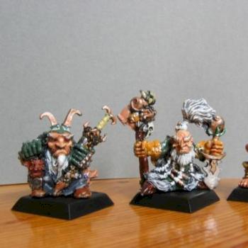 Bunch of dwarves by Halaster