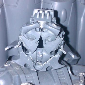 Dreadknight transformers Starscream head by Andromalius