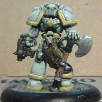 Space Wolf / Power Axe - Bolt Pistol by Zobel