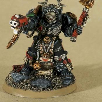 Dark angel Interrogator-Chaplain 1:1 by tomaerl