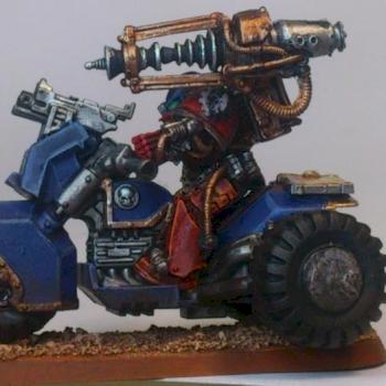 Master of the forge on bike with conversion beam - Maître de forge à moto avec faisceau de conversio by Utshe