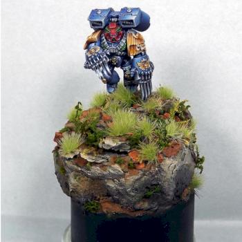 Space Marines Vanguard Veteren with lightning claws by HooY