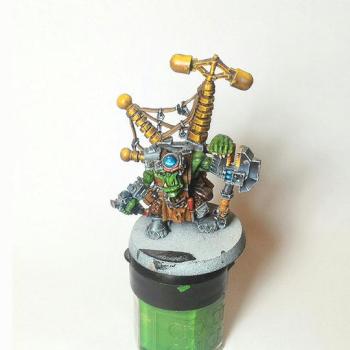 Big Mek with Kustom Force Field Generator by manny müller