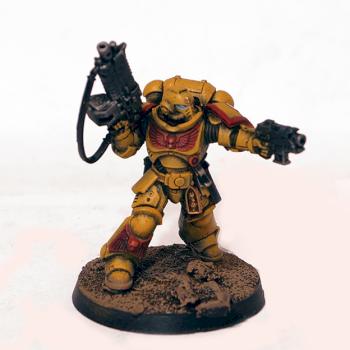 Imperial Fists Primaris Lieutenant by Grim Factorum